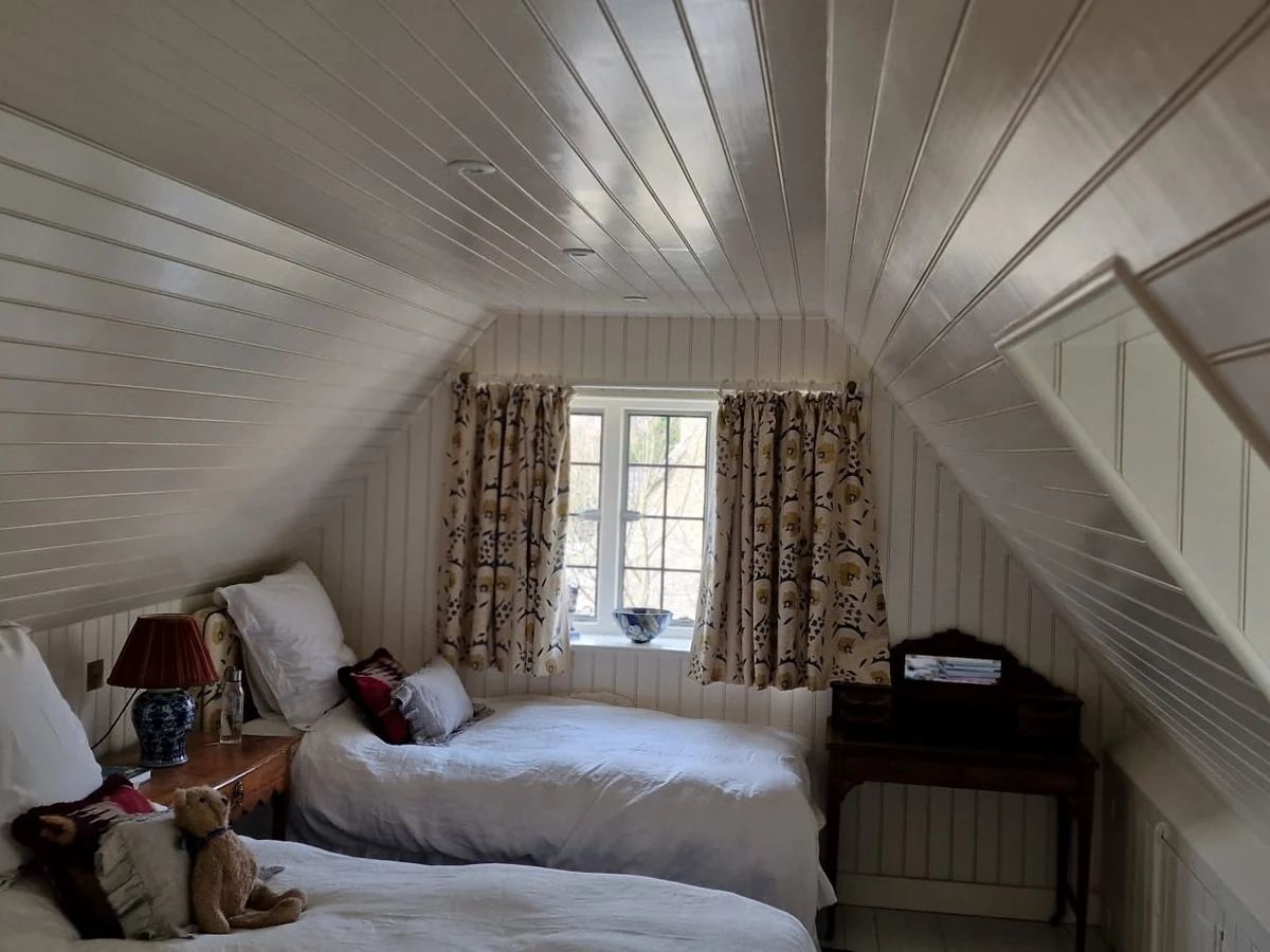 bedroom-painting-attic-bedroom-painted-cheltenham-cheltenham-decorators Painted attic bedroom with sloped ceilings by Cheltenham Decorators