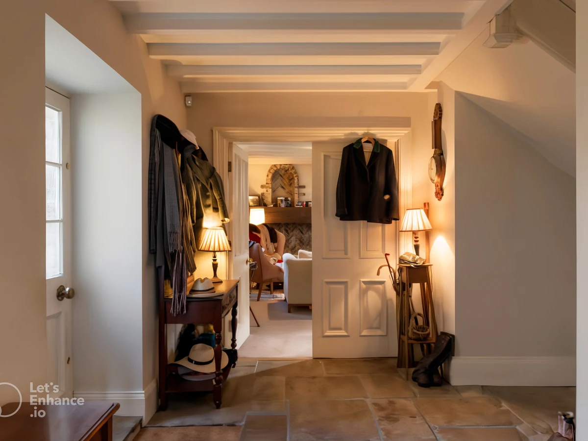 Victorian hallway with beamed ceiling painted by Cheltenham Decorators in Tewkesbury
